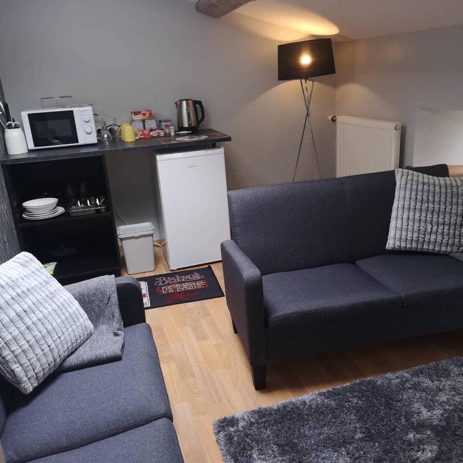 Le Pommier Chambre D'Hote Clussais-la-Pommeraie Eksteriør bilde
